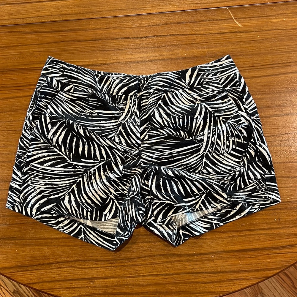 Saint Tropez West linen blend women’s shorts black white palm frond print tiki🌴
